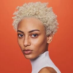 Oribe Bright Blonde Sun Lightening Mist 6 Oribe Bright Blonde Sun Lightening Mist -Oribe Beauty 840035204406 alt1 1